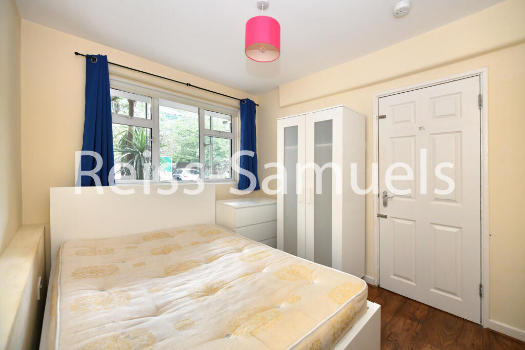4 bedroom maisonette for rent
