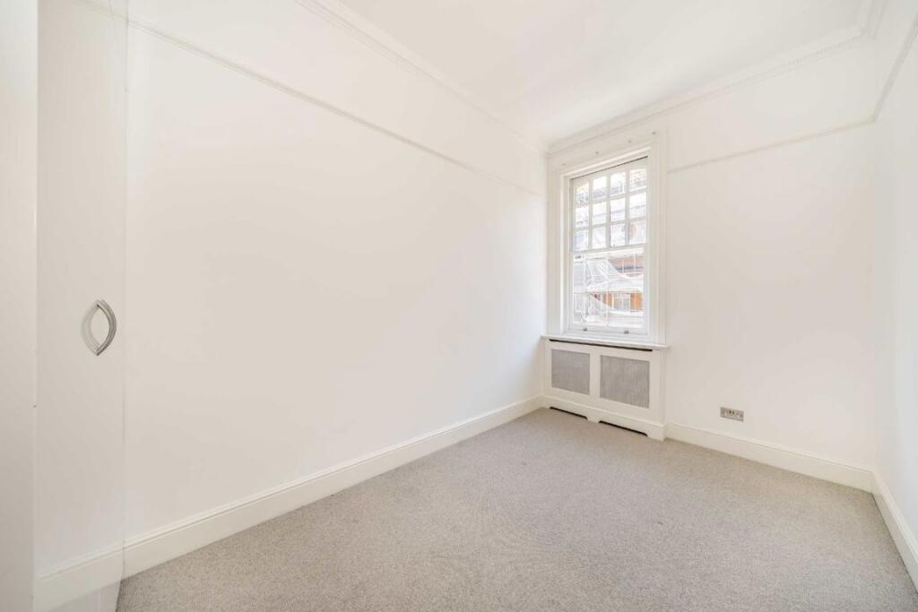 Apartment in London - View 5
