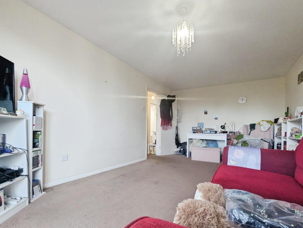 Apartment in Reading - More