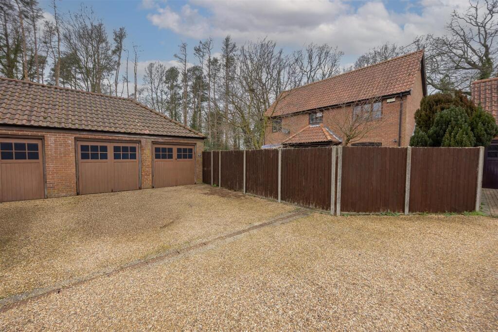 Woodfield Close, Shadingfield, Beccles photo 3