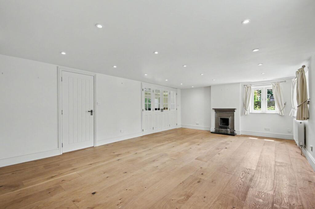 House in Southampton - View 4