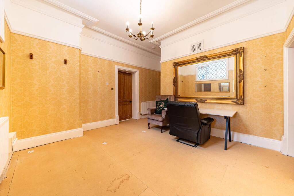 Apartment in Nottingham, The Park - More