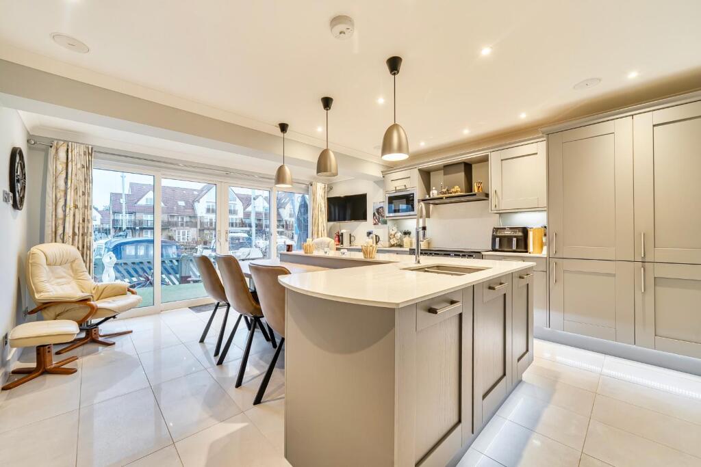 Main image of property: Bryher Island, Port Solent