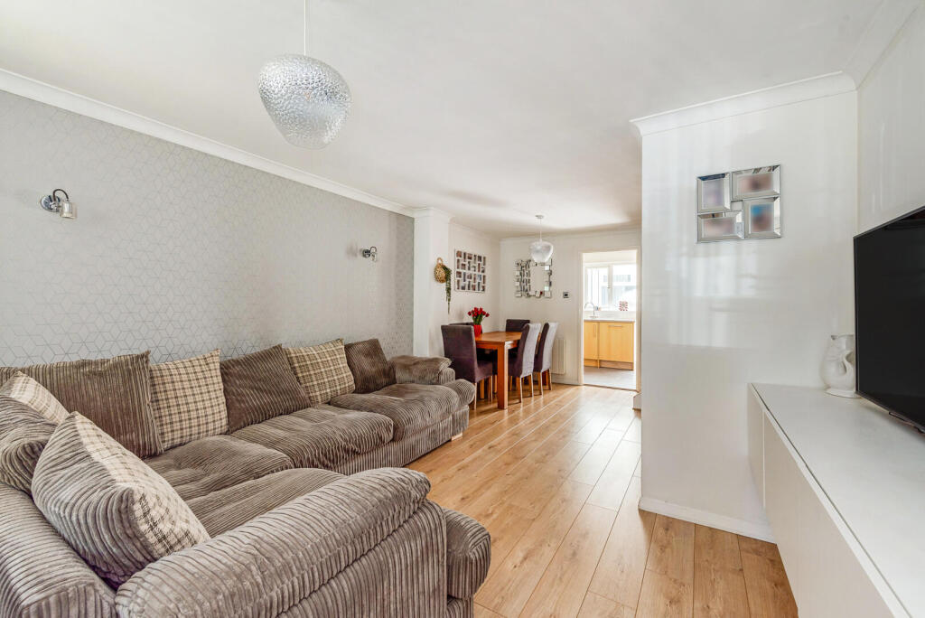 House in Fareham, Titchfield Park - More