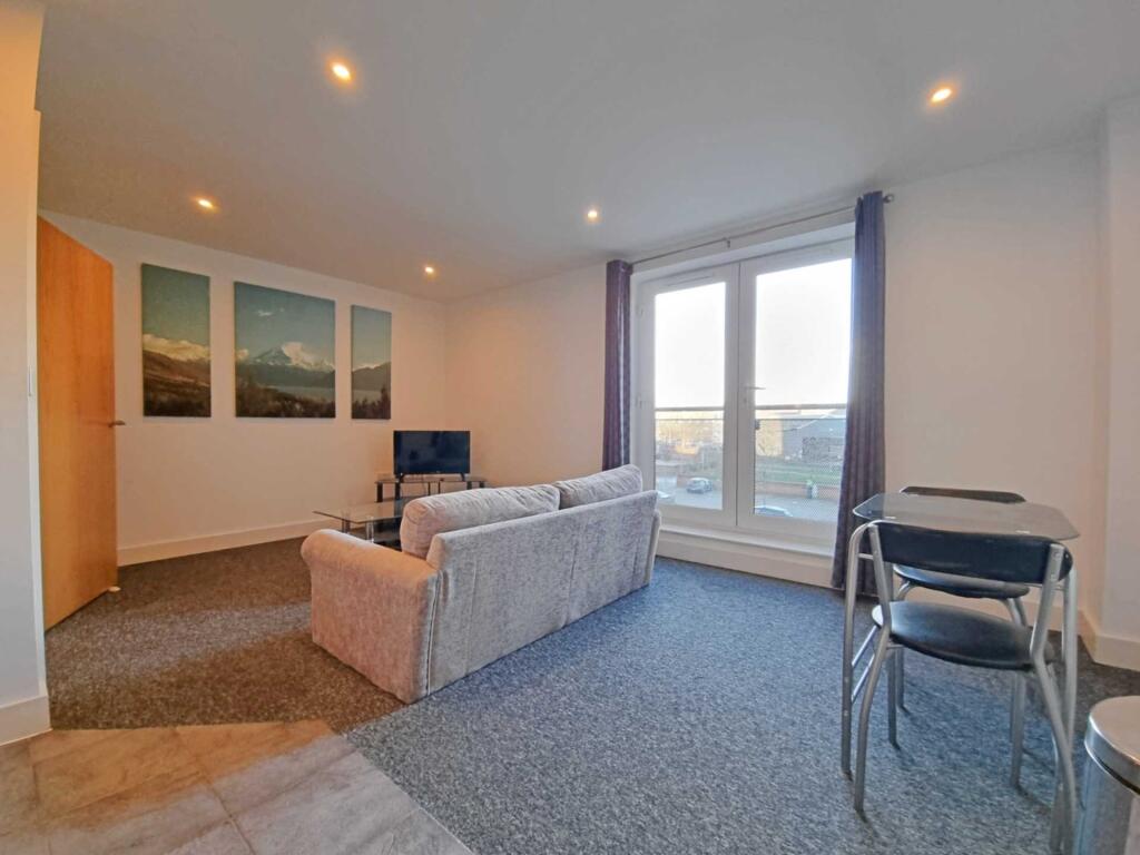 Apartment in Ipswich, Suffolk - More