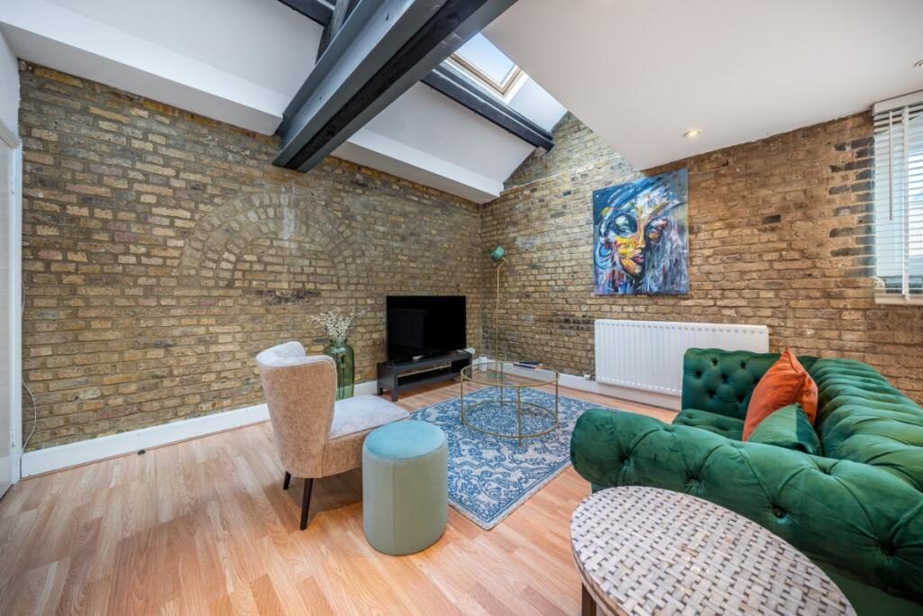 Apartment in London, Elmington Estate, Camberwell - View 3