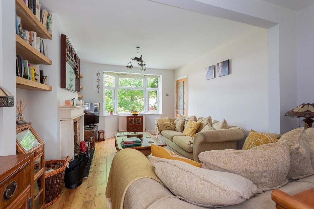 Smithfield Road, Maidenhead, SL6 photo 3