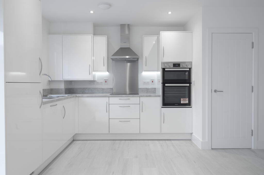 House in Thurrock, Essex - View 4
