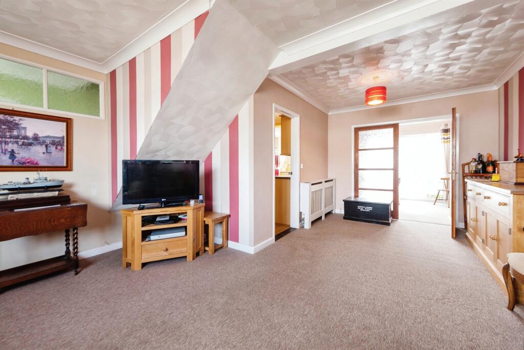 The Boltons, WATERLOOVILLE photo 2