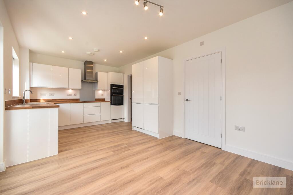 House in Uttlesford, Little Dunmow - View 2