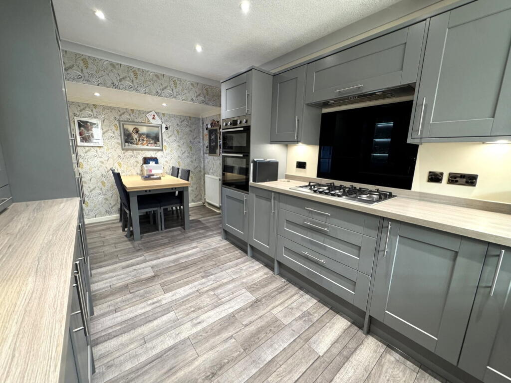 House in Manchester, Greater Manchester - More