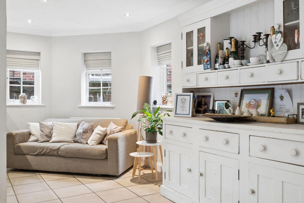 House in Slough - View 4