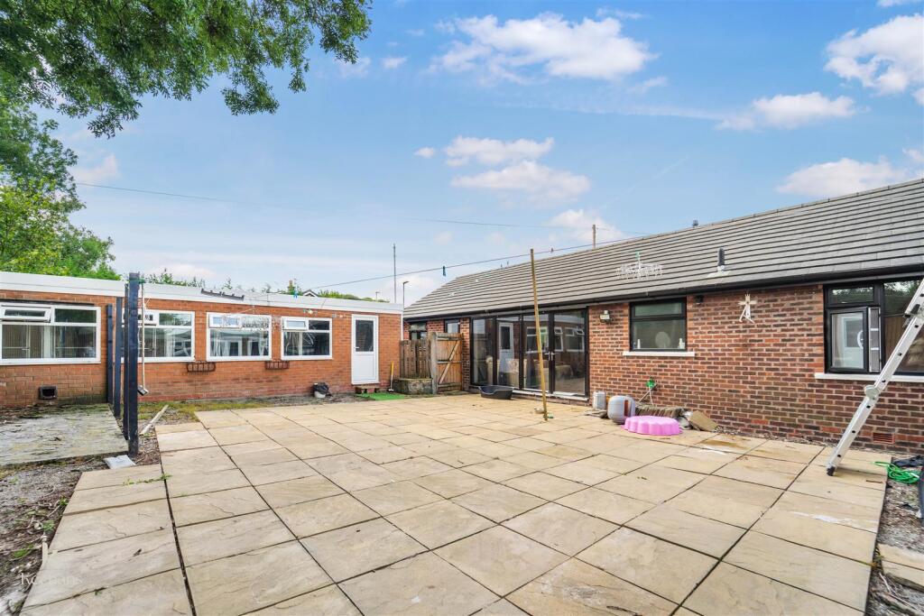 Parklands Way, Blackburn photo 5