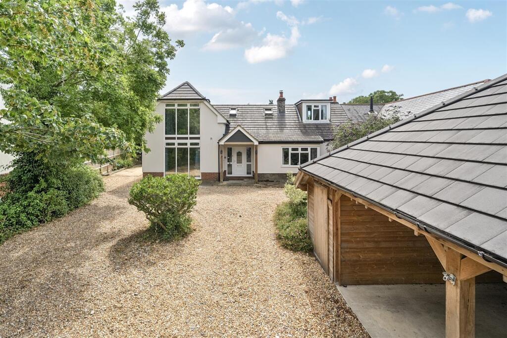 5-bed semi-detached on Crabthorn Farm Lane, Hill Head, £895,000