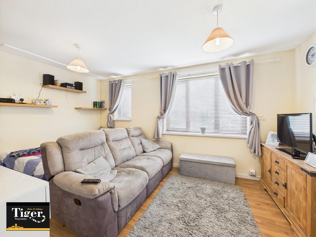 Westlands Court, Thornton-Cleveleys photo 4