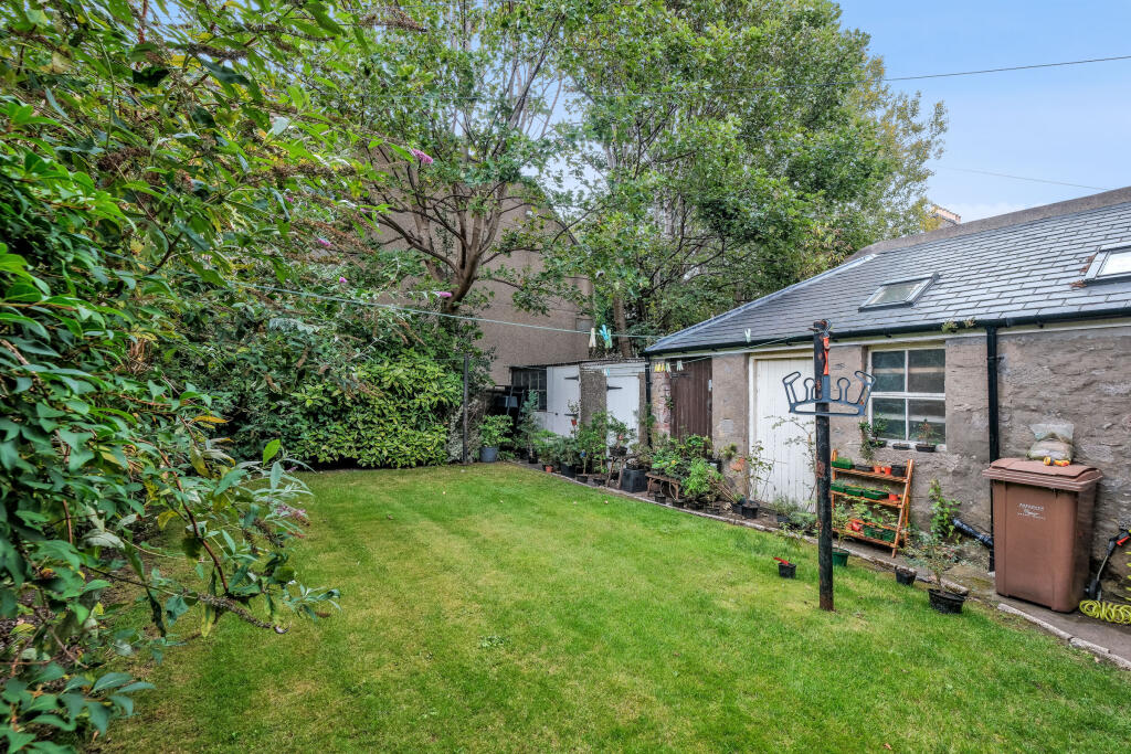 Apartment in Aberdeen, Rosemount, Rosemount and Mile End - View 4