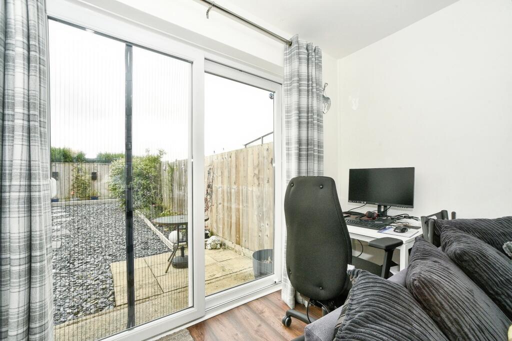 House in Swindon, South Swindon - View 4