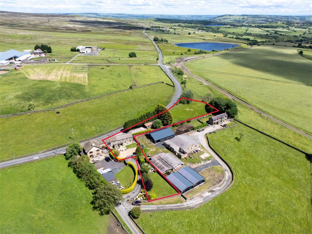 Whitecroft Barn, Otley Road, High Eldwick, Bingley photo 2