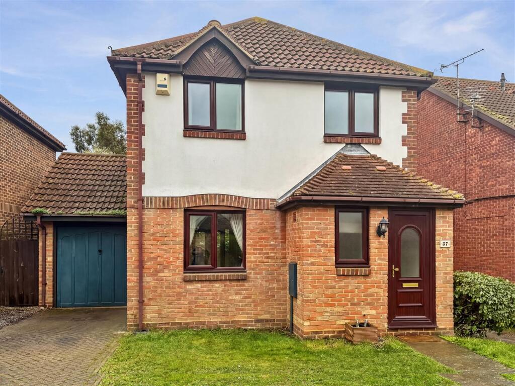 Main image of property: Kingston Avenue, Shoeburyness