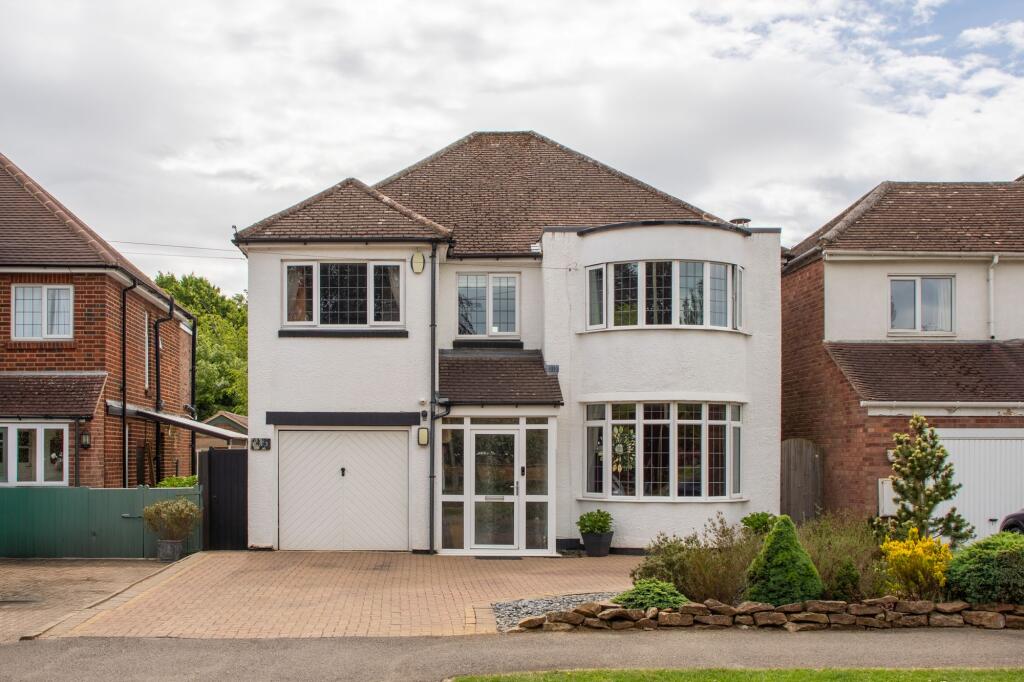 Main image of property: Bloxham Road, Banbury, OX16