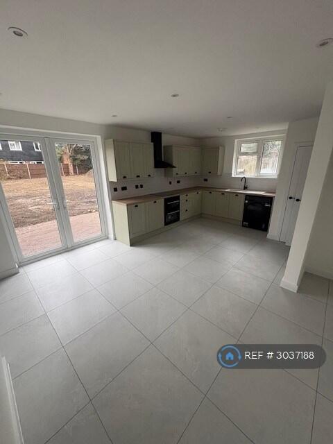 House in Stevenage - View 3