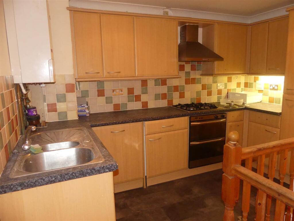 House in Southampton - View 4