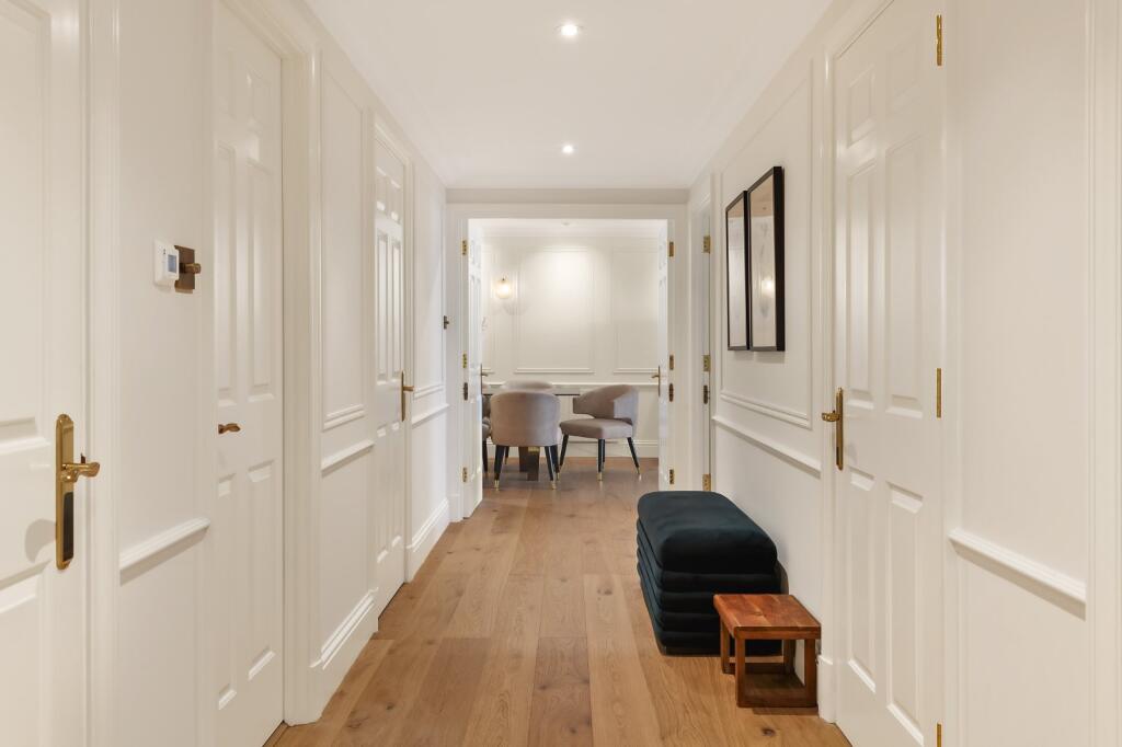 Apartment in London - More