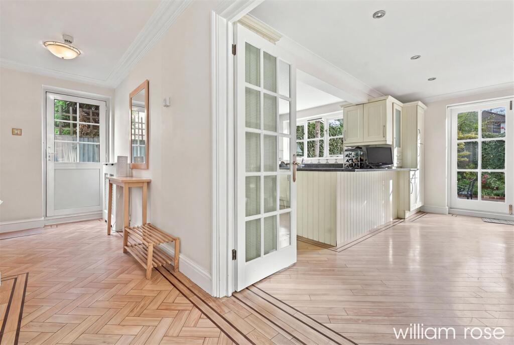 House in Ilford - More