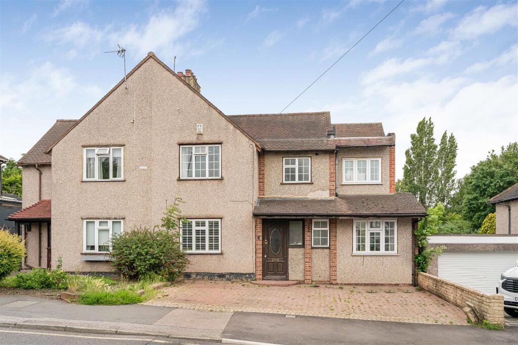 Main image of property: Loughton Way, Buckhurst Hill