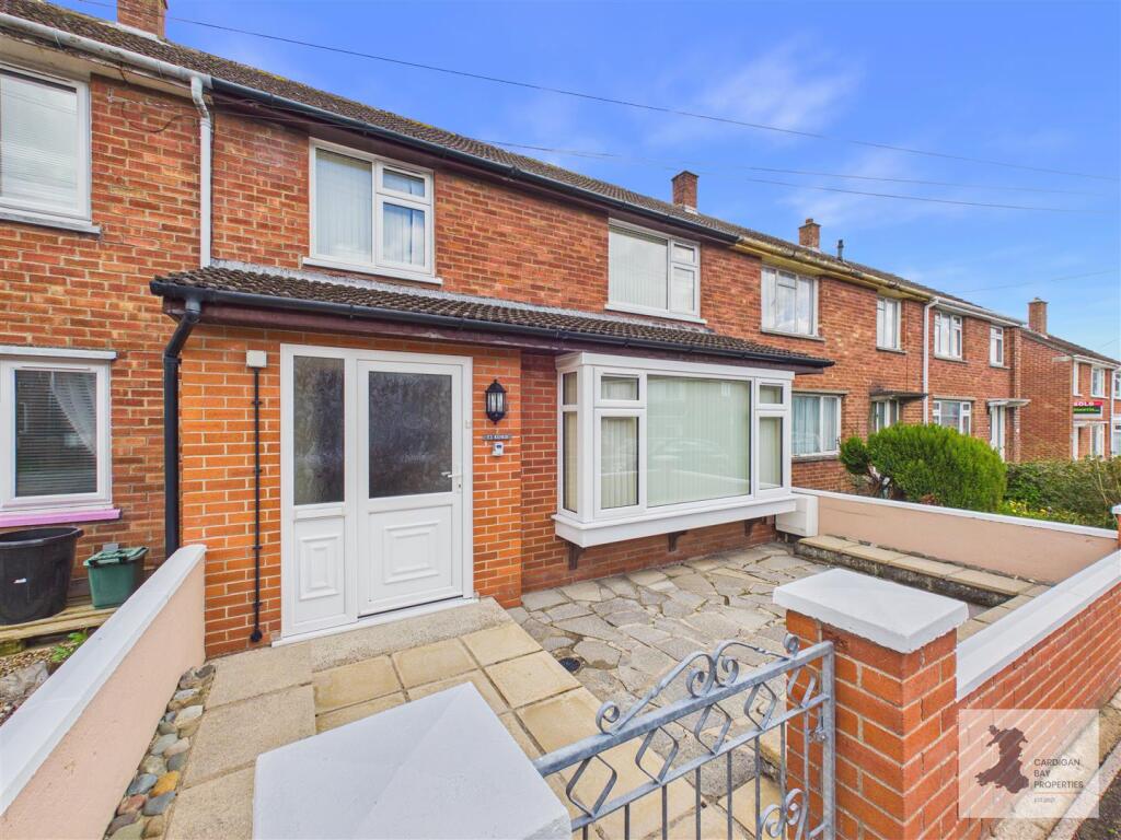 Main image of property: Maesglas, Cardigan