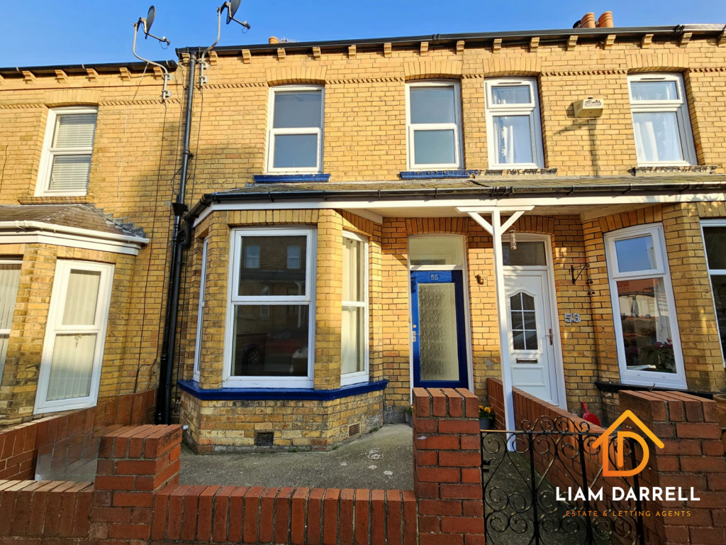 2-bed terraced on Elmville Avenue, Scarborough, North Yorkshire, £170,000