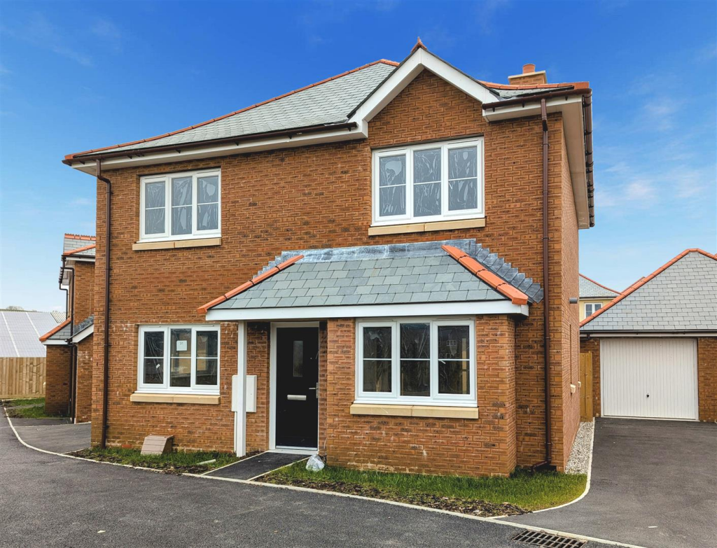 4-bed detached on Okehampton, £395,000