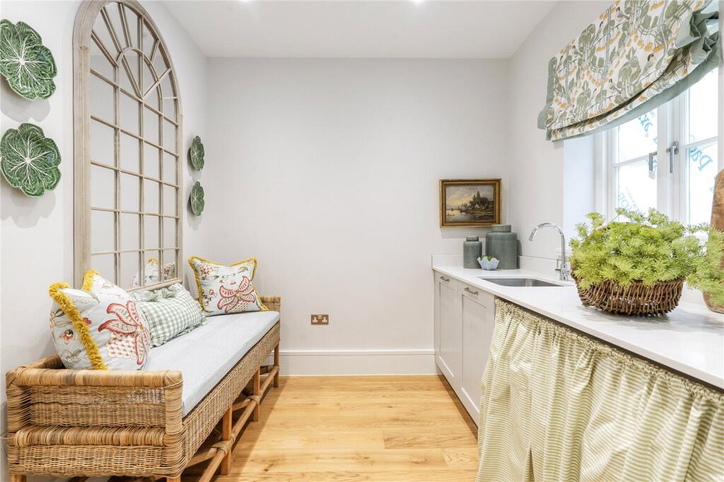 Additional image 9 of House 187 Bridgetower Drive, Holburne Park, Warminster Road, Bath, BA2