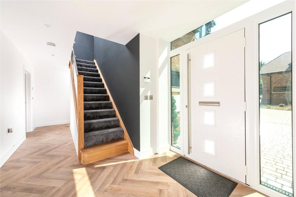 House in Haynes, Central Bedfordshire - View 5