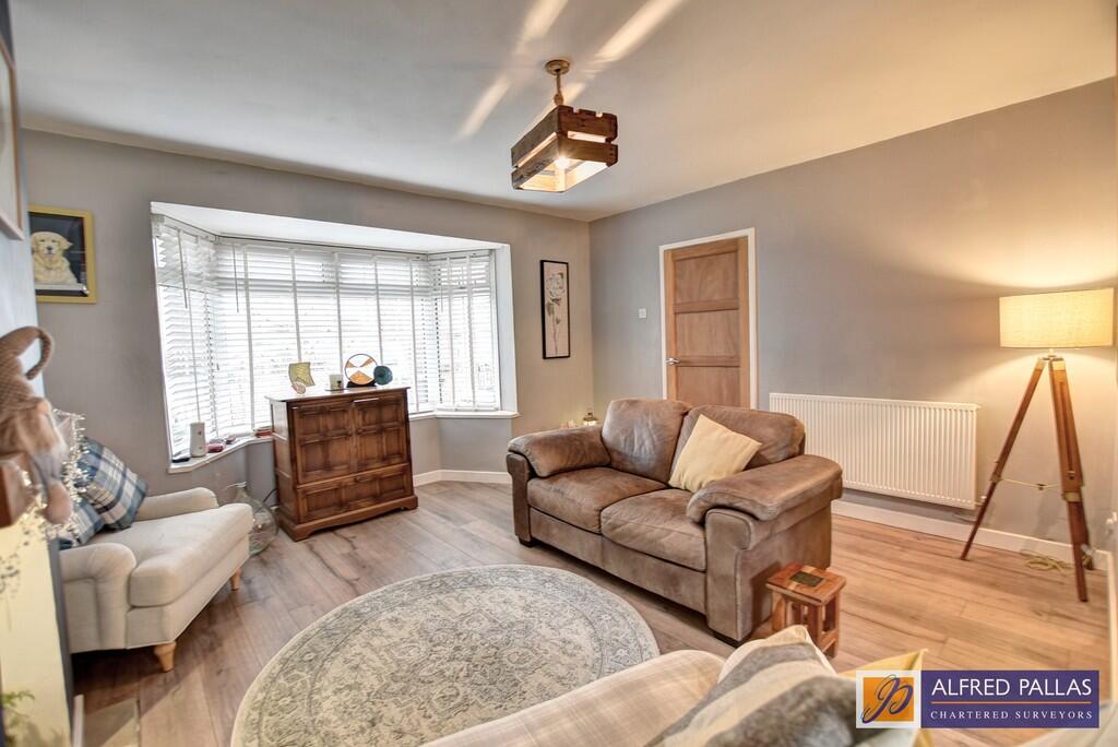 Birch Avenue, Whitburn photo 5