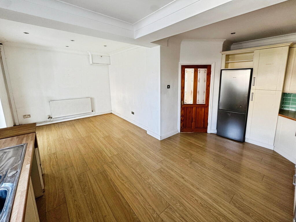 West Road, Nottage, Porthcawl, CF36 3SN - More