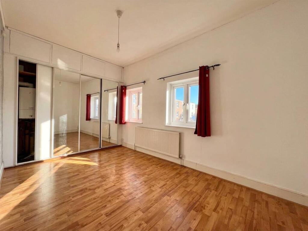 Apartment in Portsmouth - View 5