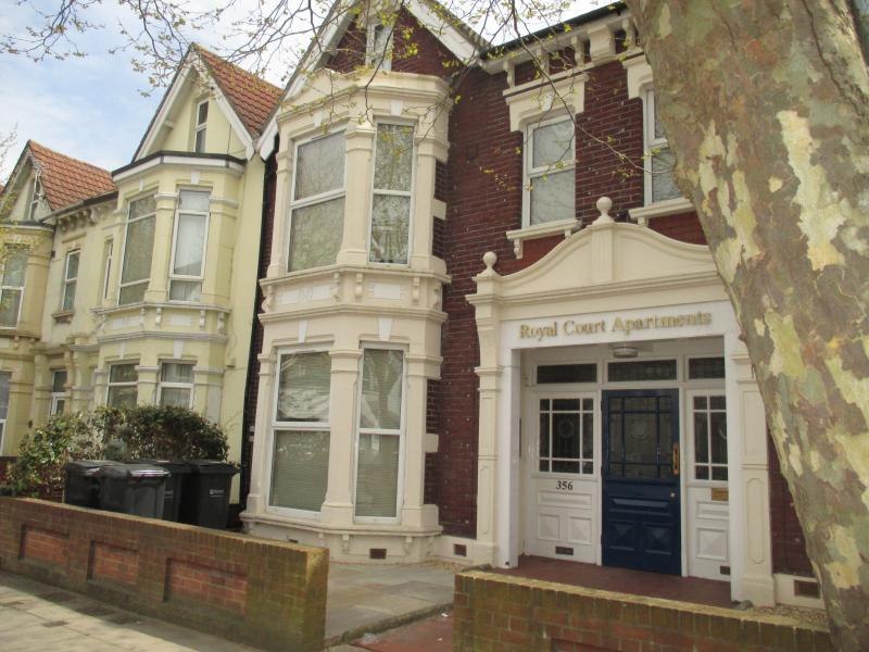 Main image of property: London Road, Portsmouth, PO2