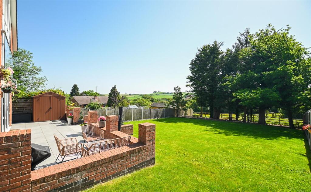 Cedar View, Draycott Cliff, Draycott in the Clay, DE6 photo 3