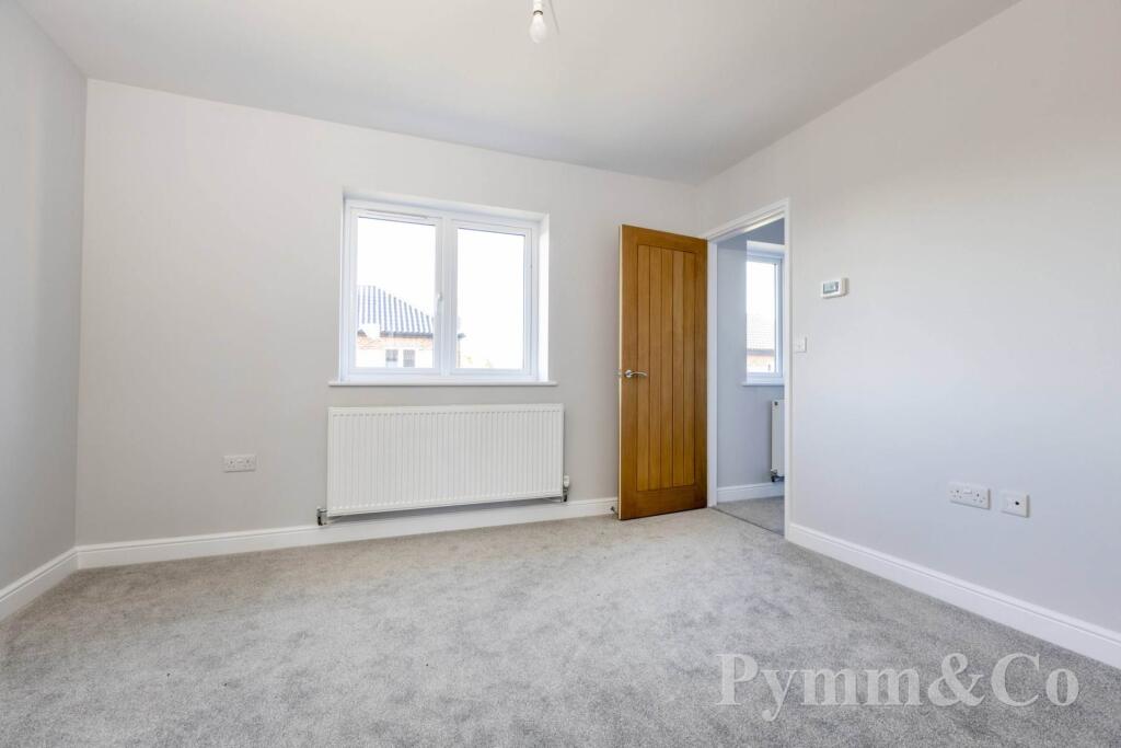 Saint Georges Drive, Brundall photo 3