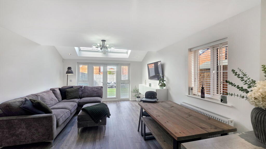 House in Salford, Greater Manchester - More