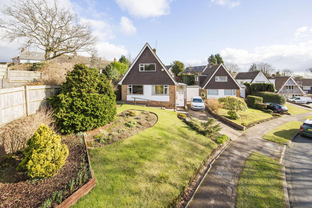 3-bed detached on Harecombe Rise, Crowborough, £425,000