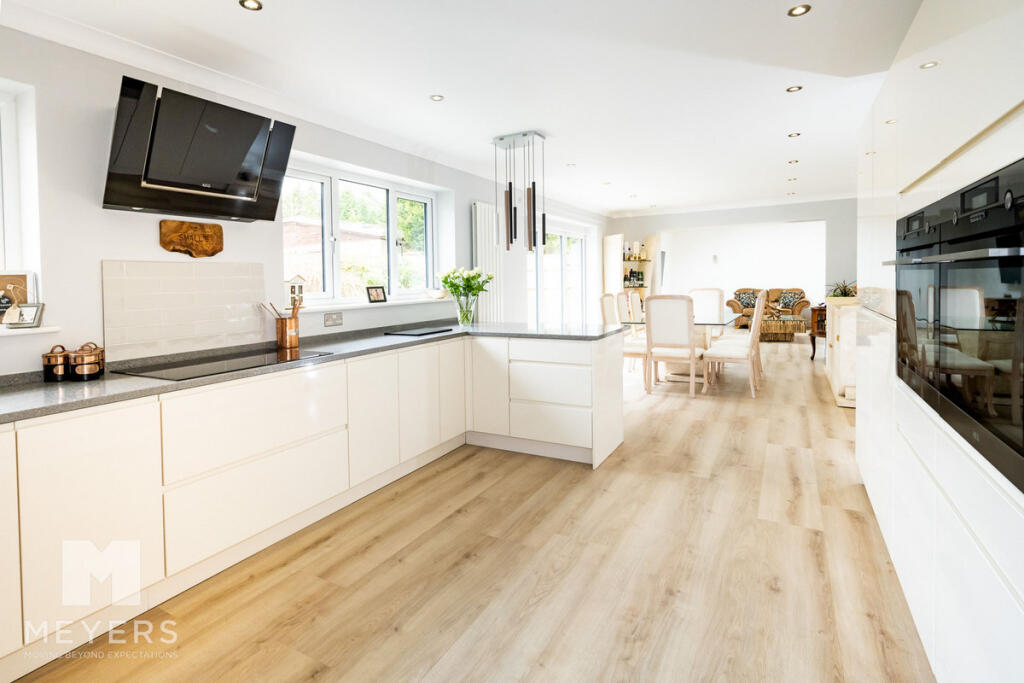 Ashley Drive North | Ashley Heath | BH24 photo 3