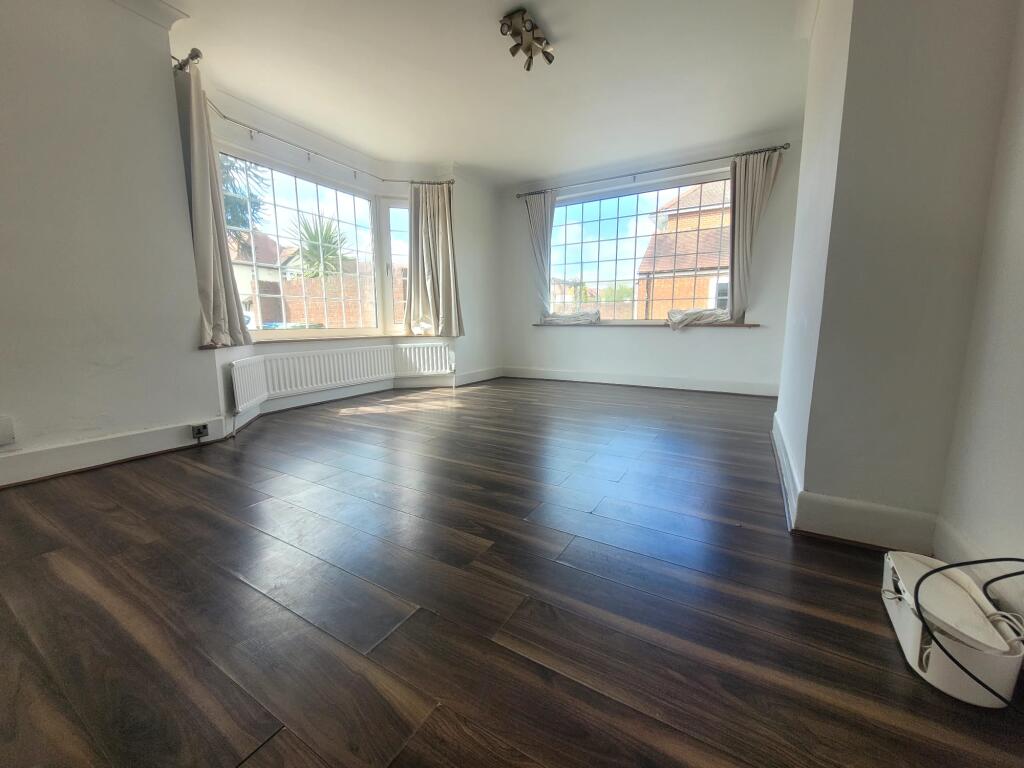 House in Southampton - View 5