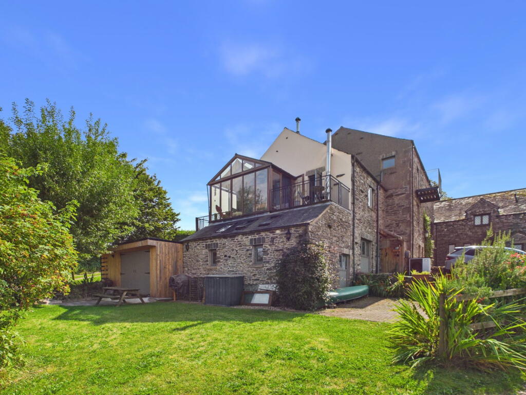 House in Lancaster - View 2
