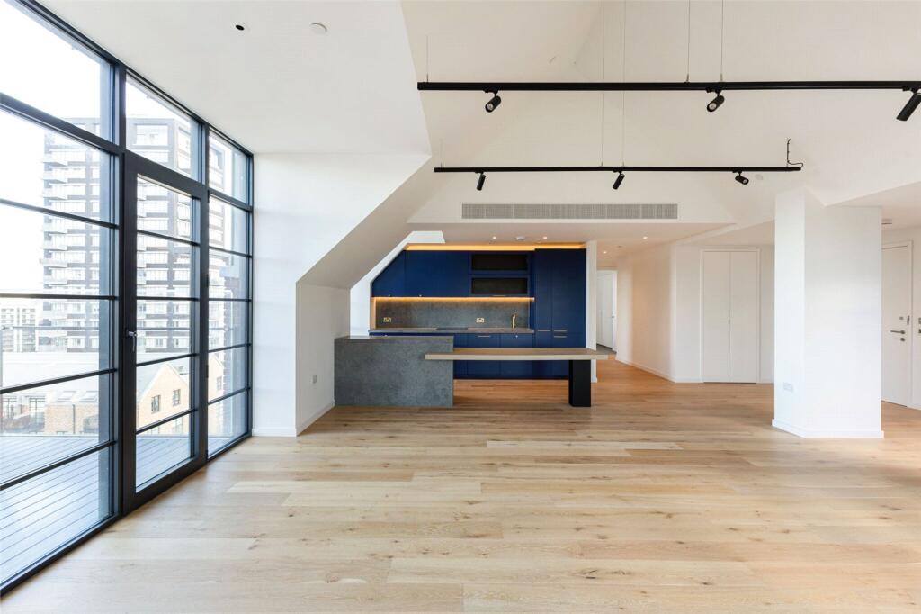 Main image of property: Goodluck Hope, Orchard Place, London, E14