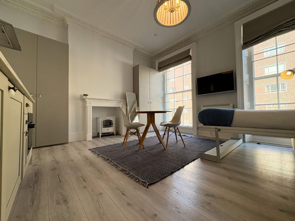 Main image of property: Studio Flat 12, 199 Gloucester Place, Baker Street NW1 6BU