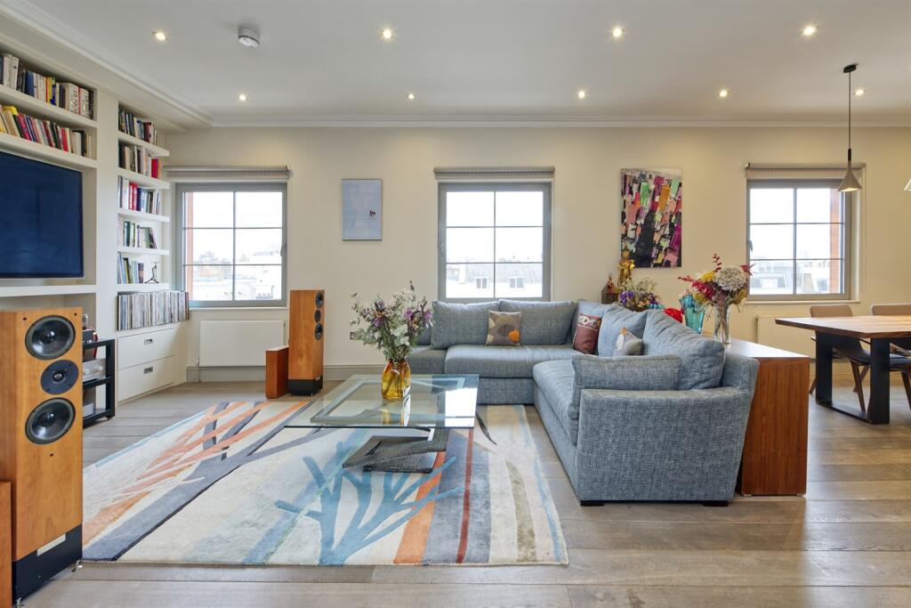 Main image of property: 34 Thornbury Court, 36-38 Chepstow Villas, London, W11