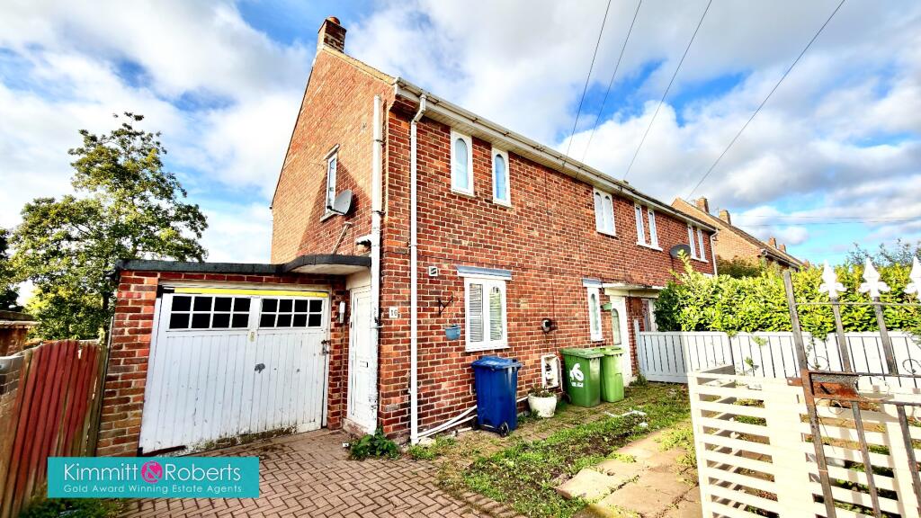 3-bed semi-detached on Grasmere Avenue, Easington Lane, Houghton le Spring, Tyne and Wear, DH5 0PW, £79,950