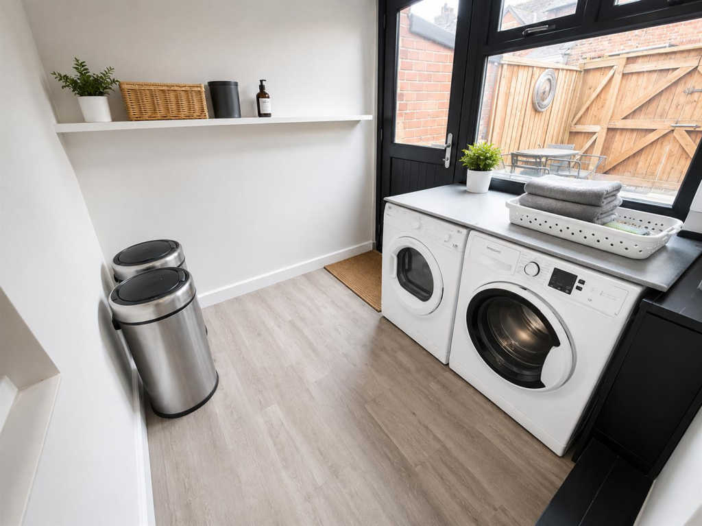 House in Newcastle upon Tyne - More